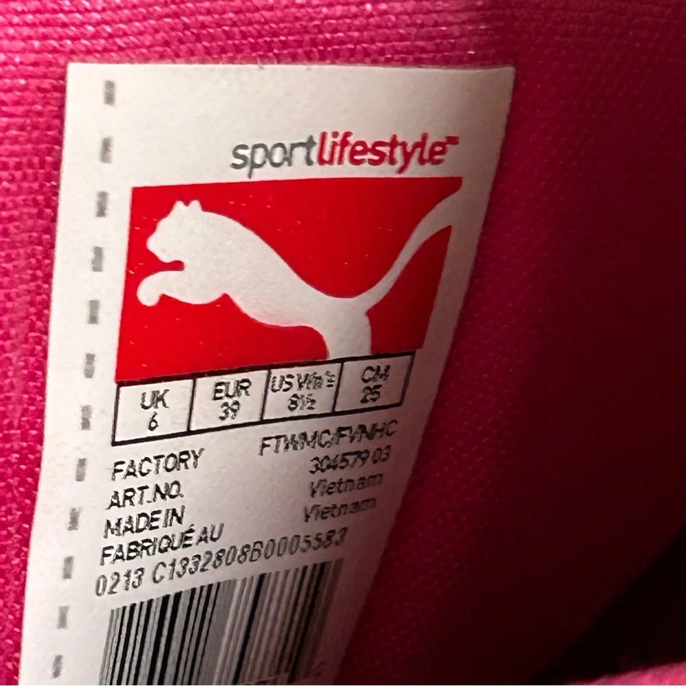 Puma Future Cat Light Black&Pink Sneakers Women’s Size 8.5 Sleek Lightweight